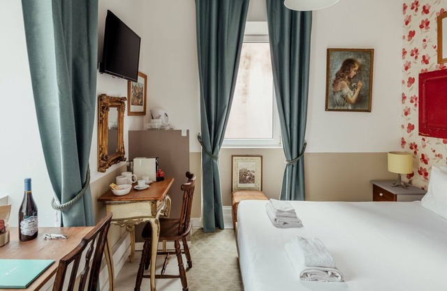 Labor Alliance Residence - Room 6 by LovelyStay