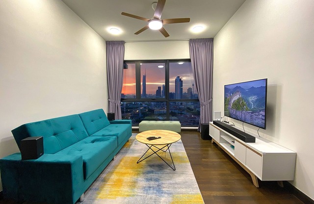 LaGente Comfy Stay @ Sunway Velocity - KL City View