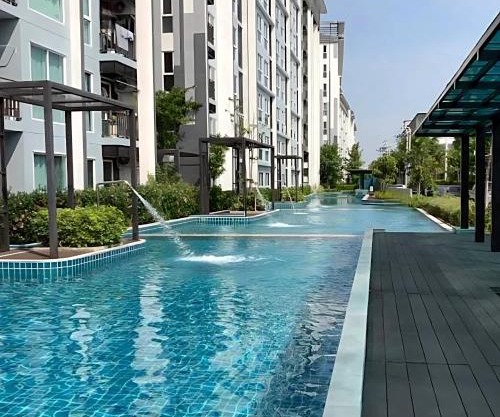 Laid back at IRIS Westgate Bangkok-Nonthaburi