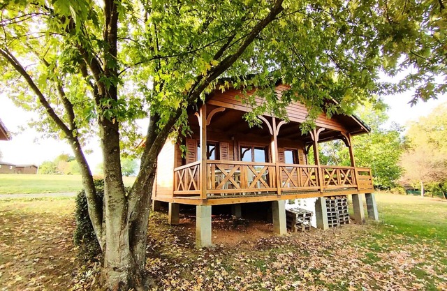 Lake Bonnefon campsite * - > NEW Chalet SPACE 31 m2 with lake view (2 bedrooms) 4 people