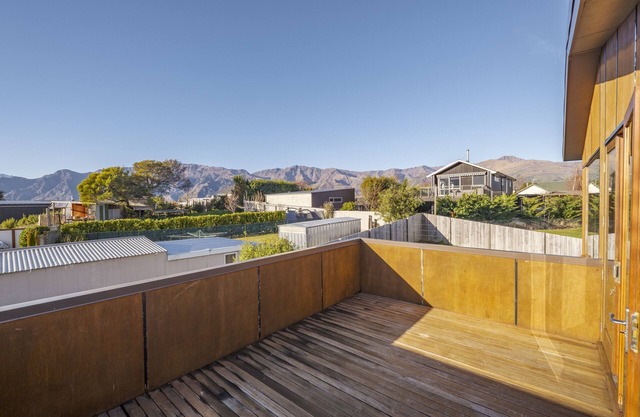 Lake Hawea Haven - Lake Hawea Holiday Home