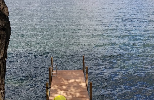 LAKEFRONT COTTAGE ON LAKE WINNIPESAUKEE, ALTON BAY, NH