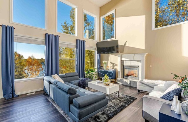 Lakefront, Firepit, Kayaks~Alaska Lake House Oasis