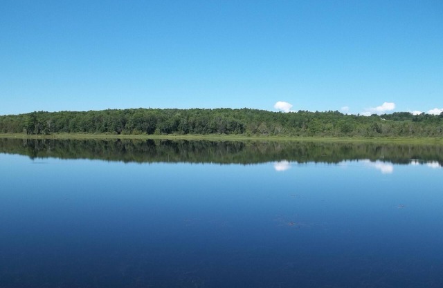 Lakefront Getaway with Kayak, Canoe, Boat and dock