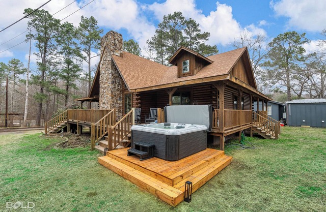 Lakefront Lodge on Emerald Isle with Hot Tub, Kayaks & Canoes, Fishing Pier, Fire Pit & Grill