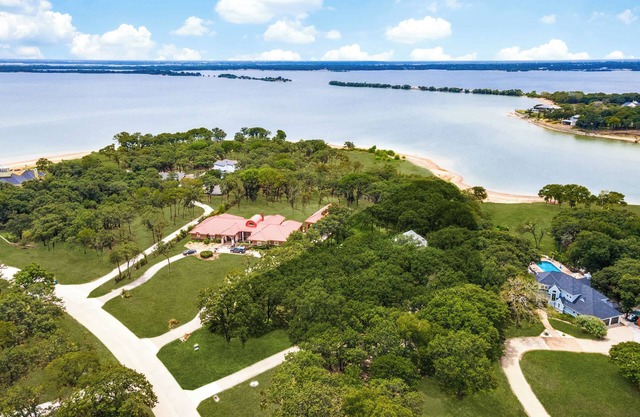 Lakefront Oasis Home w/Pool & Sand Beach