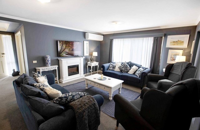 Lakehouse on Waverley - Looking for a peaceful, relaxing getaway?