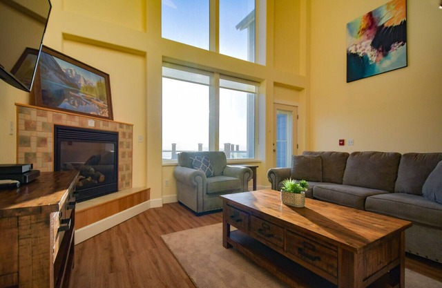 Lakeshore Lodging Lodge 713