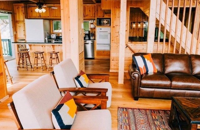 Lakeview Cabin with Boat Slip