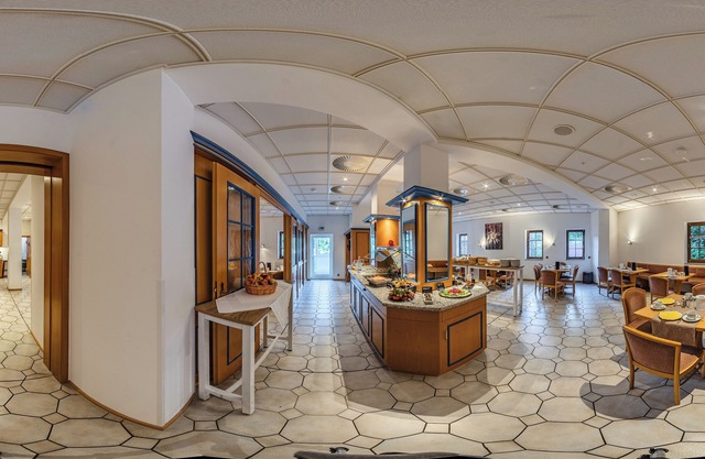 Landhotel Der Distelhof mit Scheunencafé