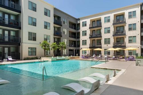 Landing Apartments - Houston Energy Corridor