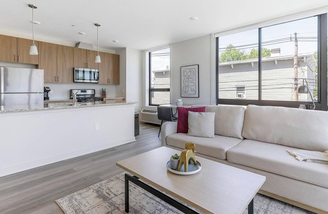 Landing | Beautiful 2BD, Rooftop Lounge, Gym