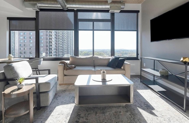 Landing | Modern 1BD, Gym, Game Room