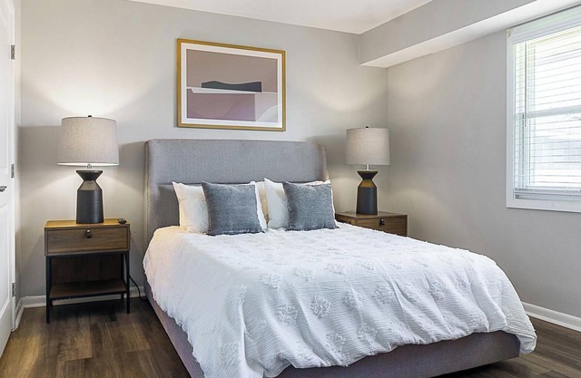 Landing | Stunning 1BD, Courtyard, Gym