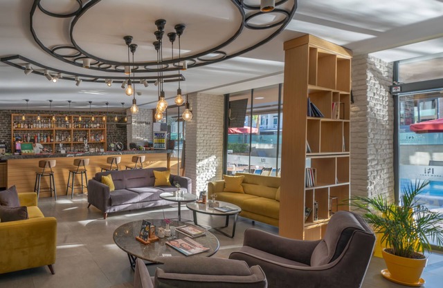 Laren Family Hotel & Spa - Boutique Hotel