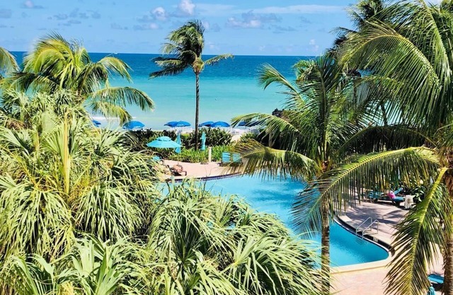 Large 2 Bedroom Oceanfront Condo at TIDES Hollywood/Hallandale Beach! On Beach!