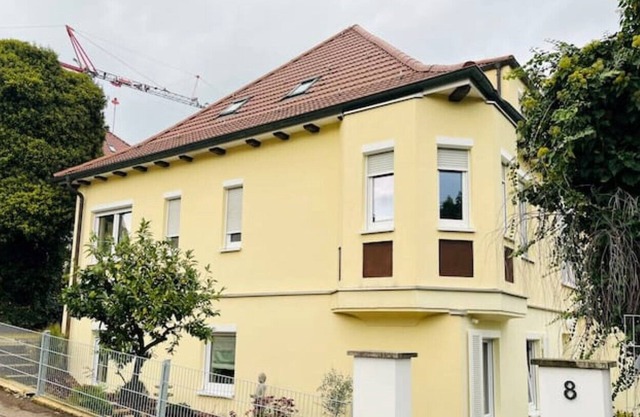 Large 4 room apartment in a small villa, 110sqm