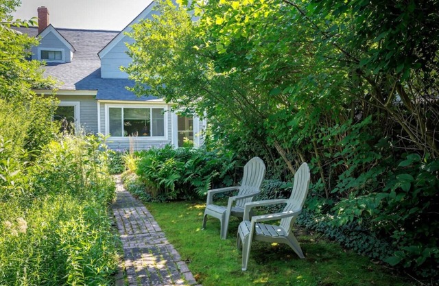 Large 4BR House Downtown Bar Harbor! [Eden Garden]