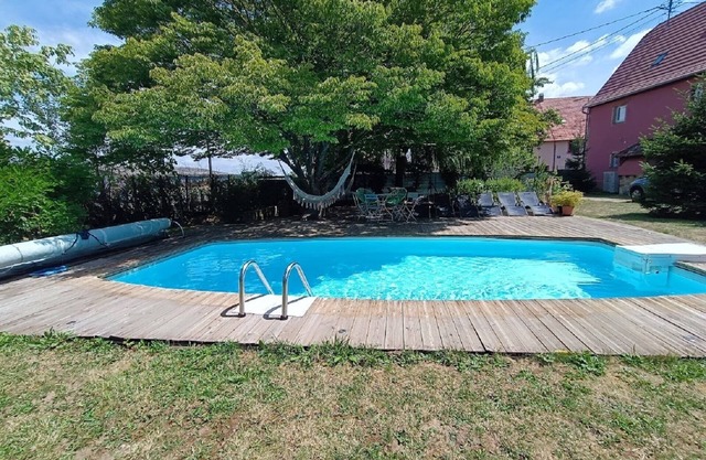 LARGE AIR-CONDITIONED APARTMENT FOR UP TO 12 PEOPLE FREE MANAGEMENT