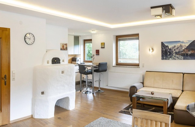 Large apartment near the ski bus