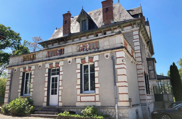 Large family cottage in the mill of Sologne in the center of France