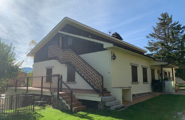 Large family country house in Rascafría,1 h from Madrid, 12 to 24 people