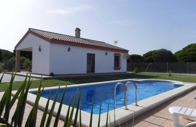 Large pool, landscaped garden, perfect for family holidays, free Wi-Fi - Casa Miguelina -