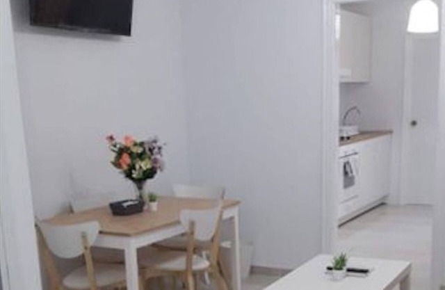 Large Superior 3 bedroom Apartment Two Bathroom 2 Balconies full Airconditioning