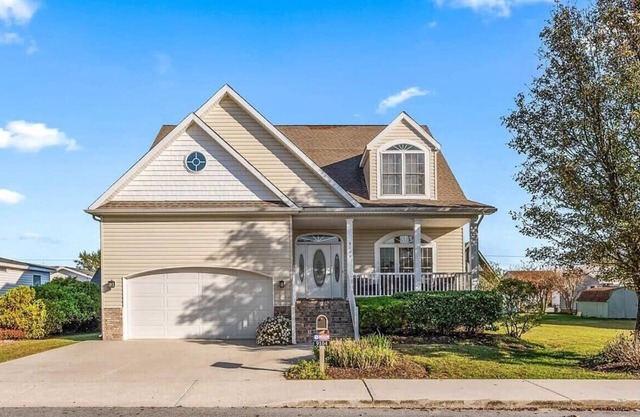 Large Three Bedroom Beach House in Ocean City, MD