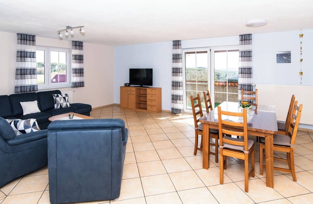 Large vacation apartment (130sqm) on the 1st floor with a view over the Brombachsee