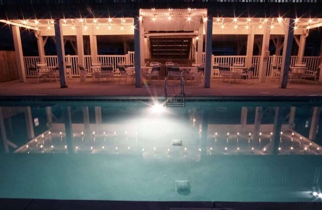 LARGEST OCEANFRONT POOL ON ISLAND LOCATED 1/4 MILE EAST OF PIER12 Bedroom 8 Bath