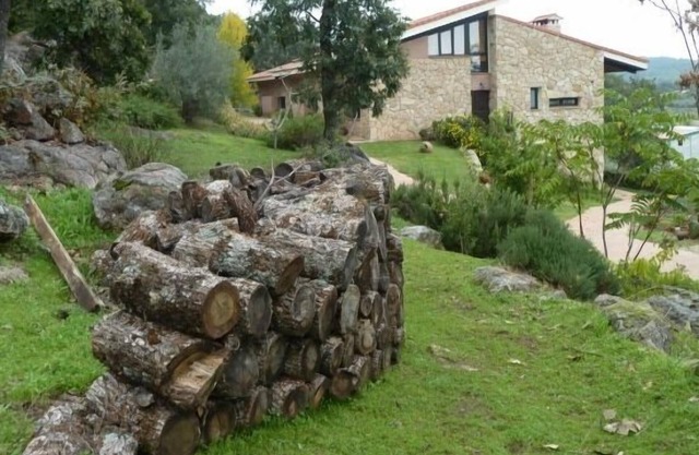 Las Casas de Agapito Rural Center in Gredos, capacity for 25 people in total