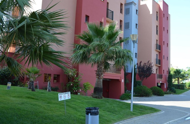 Las Palmeras 124 - Two Bedroom Apartment, Sleeps 5