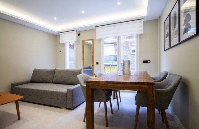 LAS VENTAS PARKING - 1 BEDROOM