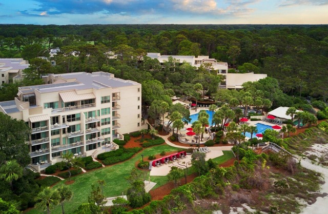 Last minute PRICE DROP Sea Pines resort, 2-bedroom villa on the ocean!