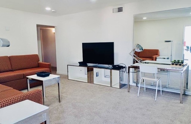 LasVegas,3BR,Book,Strip,Convention,SemaShow,CES26,LVCCwalkto,Sale,wifi,pool