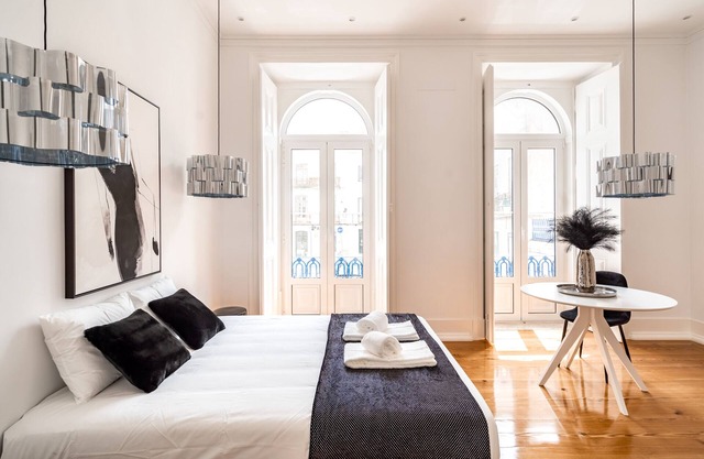 Lavatera Red Apartment, Santarém, Portugal !new!