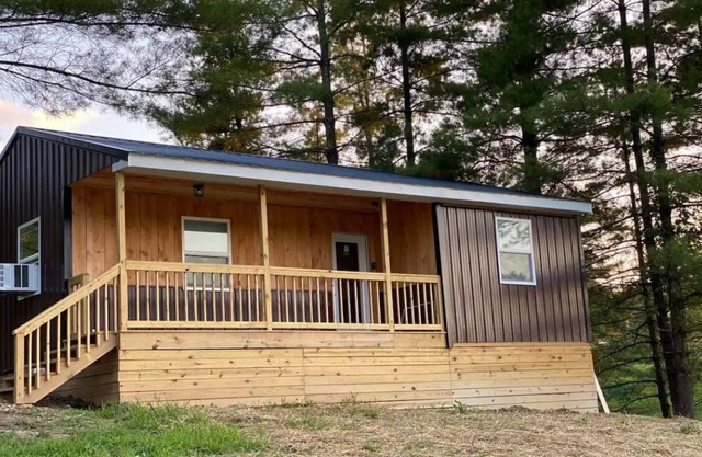 Lazy Lake Cabin 1! Pet Friendly