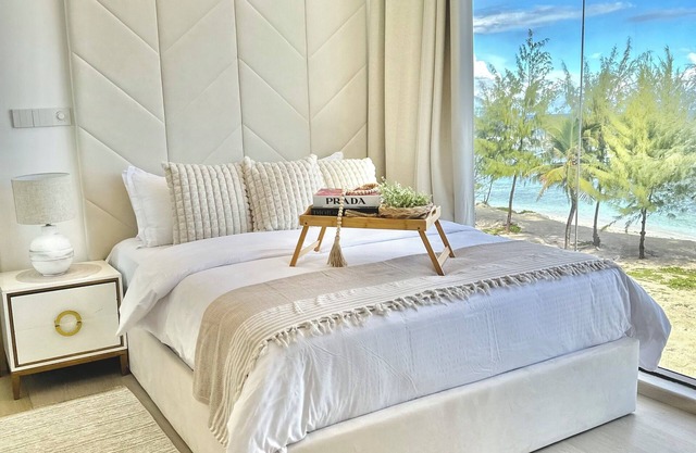 LAZZLLA Beachfront ocean view 2BR apartment
