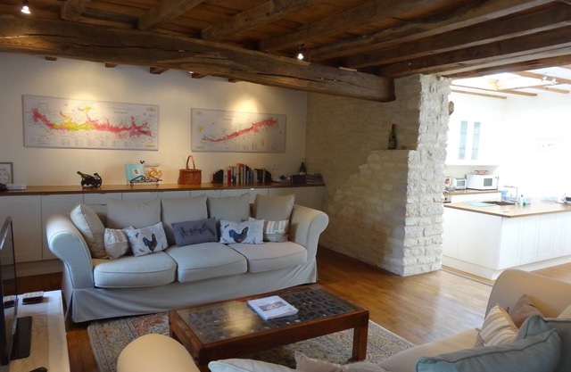 Le Chevalier, Puligny-Montrachet. Superb, 3 bdr/3bth, Village home, terrace
