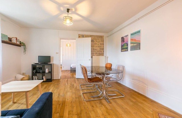 Le Cosmopolitain -Appartement 2 chambres -SR Loc