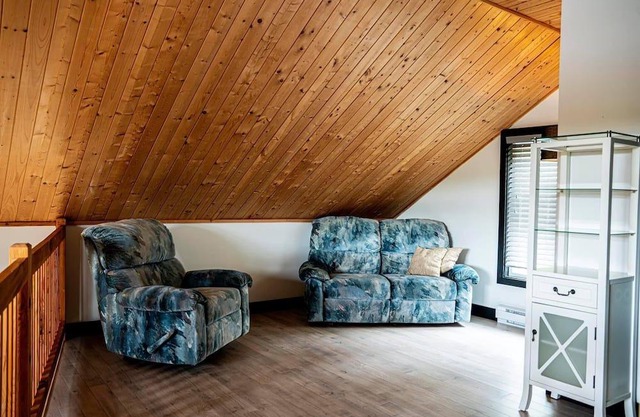 Le Dravas is located in Charlevoix with its majestic