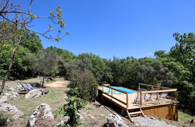 Le Mas des Rouquets - avec piscine et jardin