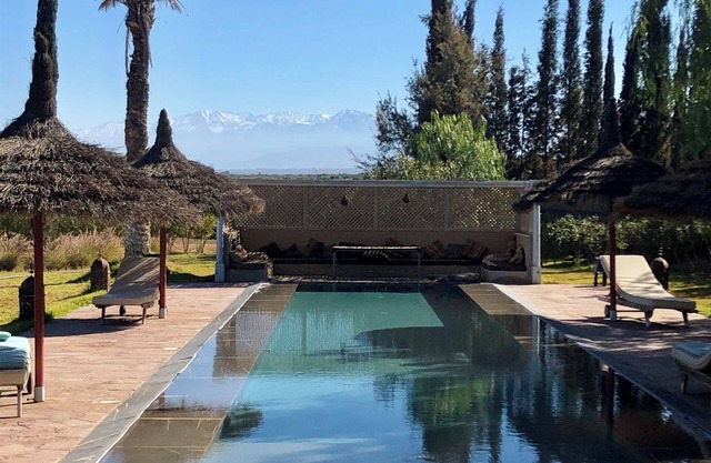 Le Patio des Sables. Swimming pool & Atlas view