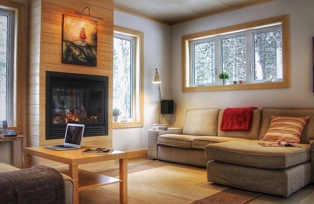 Le Plein Nord Beautiful cottage for 12 near Station touristique Pin Rouge