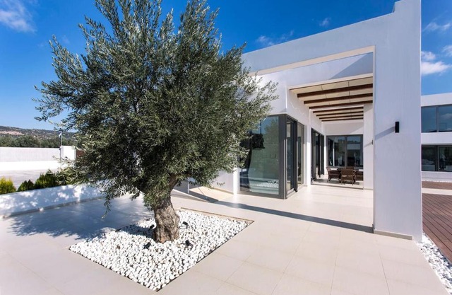 LeBlanc Luxurious Beachfront Villa by Goutos Luxury Living