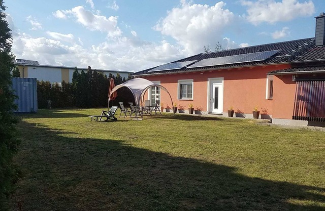 Leipzig dog/dogs on request; quiet location; garden; near the lake; Belantis