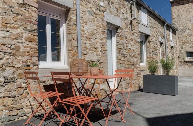 Les Chardons by Interhome