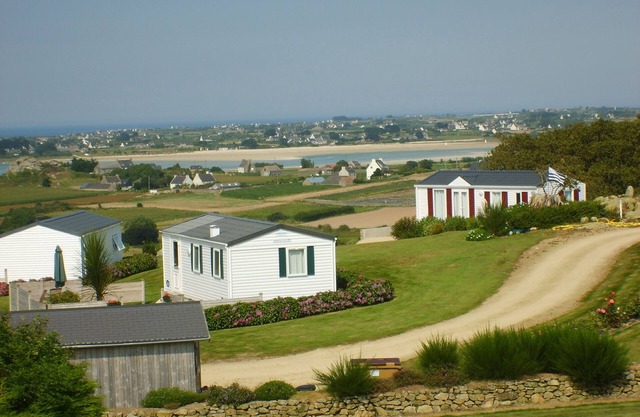 Les Terrasses de la Baie: 'Between land and sea'