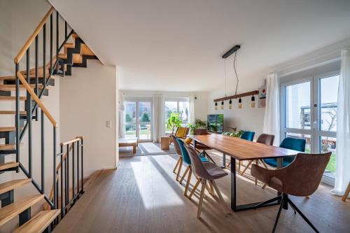 LIBORIA: Stylisches Haus; Sauna ; 4min zum See